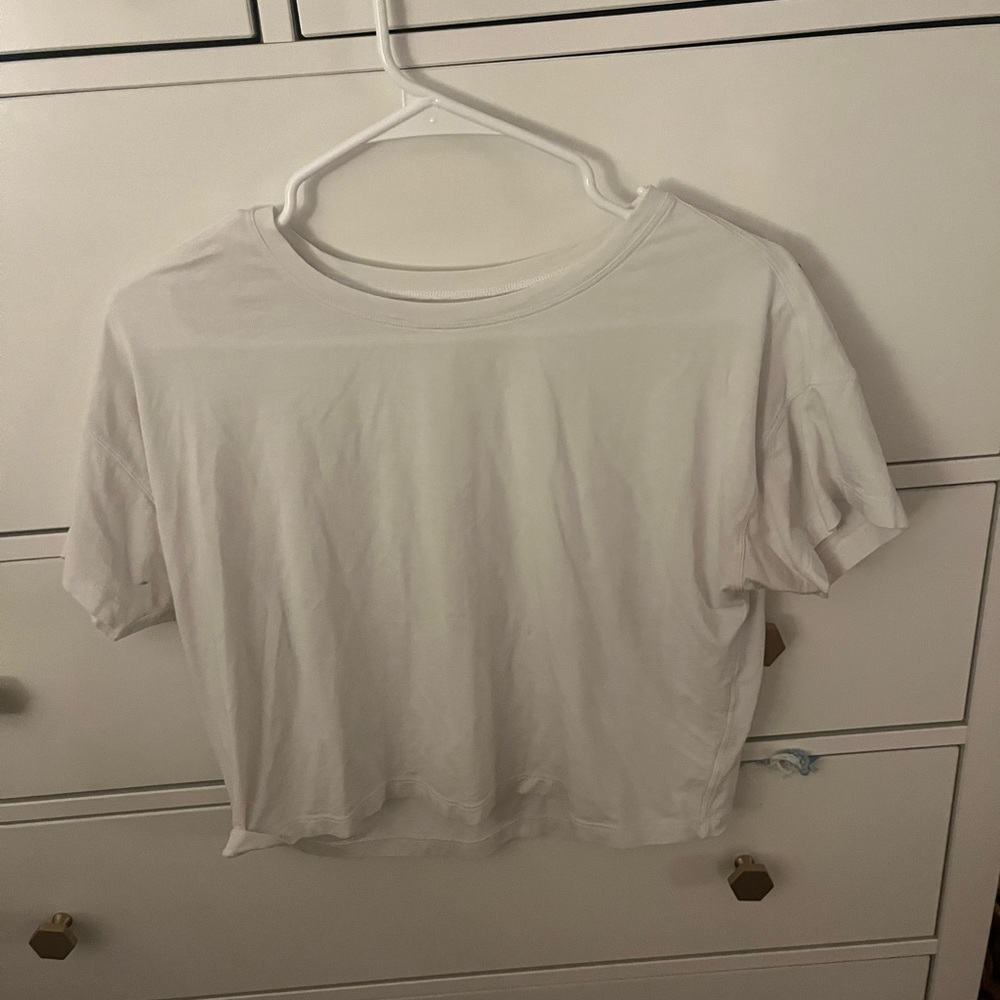 Lululemon tee